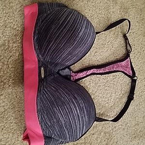 Xoxo sports bra